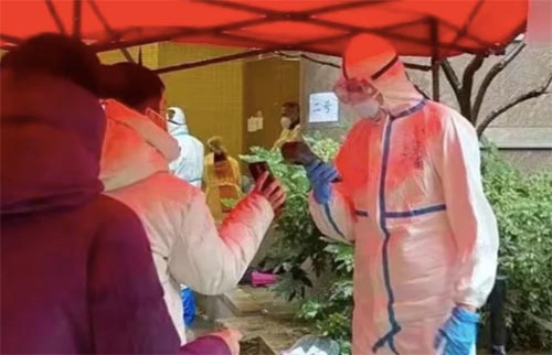 �Ϻ����xС�^(q��)��һȺ���ړ����Ĵ�W��