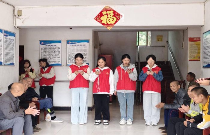 �⎟��(j��ng)�܌W(xu��)�Ӹ�����Ժ�_(k��i)չ�����(y��ng)�����У��ഺůɣ�ܡ�־Ը����(w��)���(d��ng)