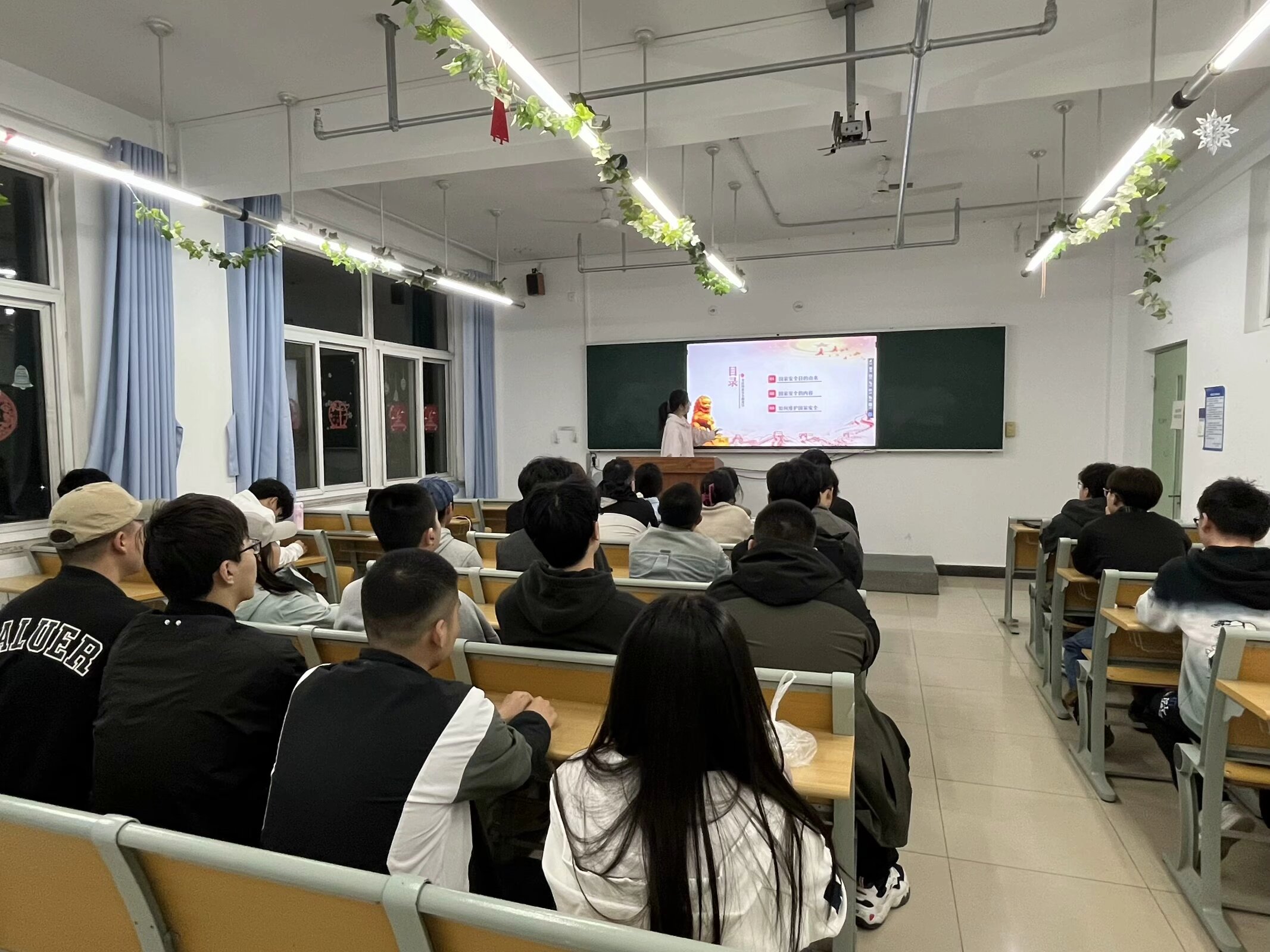 ���2404���_չ�o���Ї������Ց�(zh��n)�������練����˹��(zh��n)������80�������}�F�ջ��