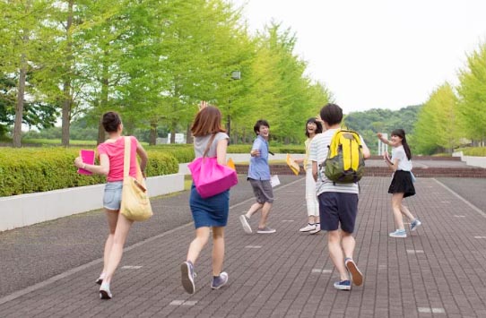 һ��Ů�ˌ��o�Ϲ���һ���ţ�����Ů�˶��÷�˼��