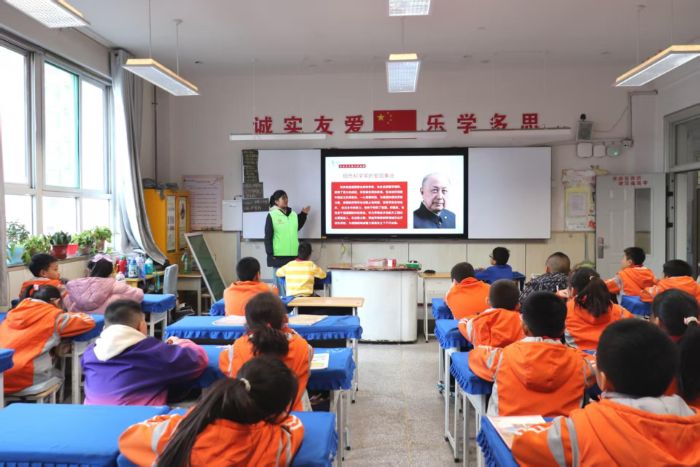 "Ȥ֪��ͯ���������oͯ��"��ɽ��������W"���"����־Ը�߅f���y־Ը���_չ������`���