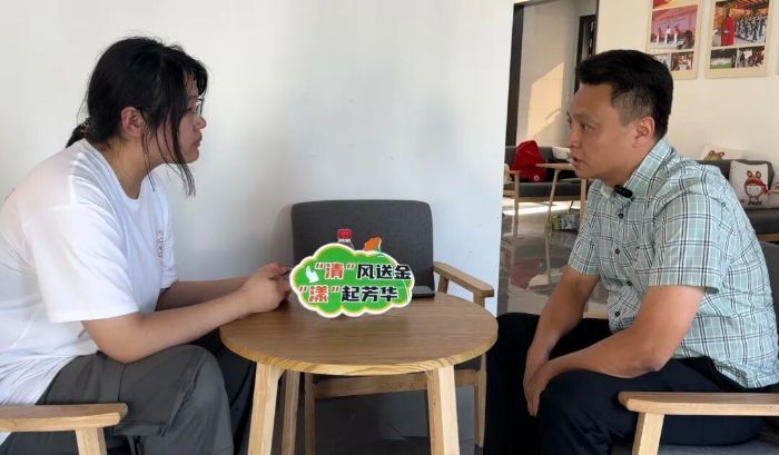 ���ܹ����У�ë�ϸ��}�������������d